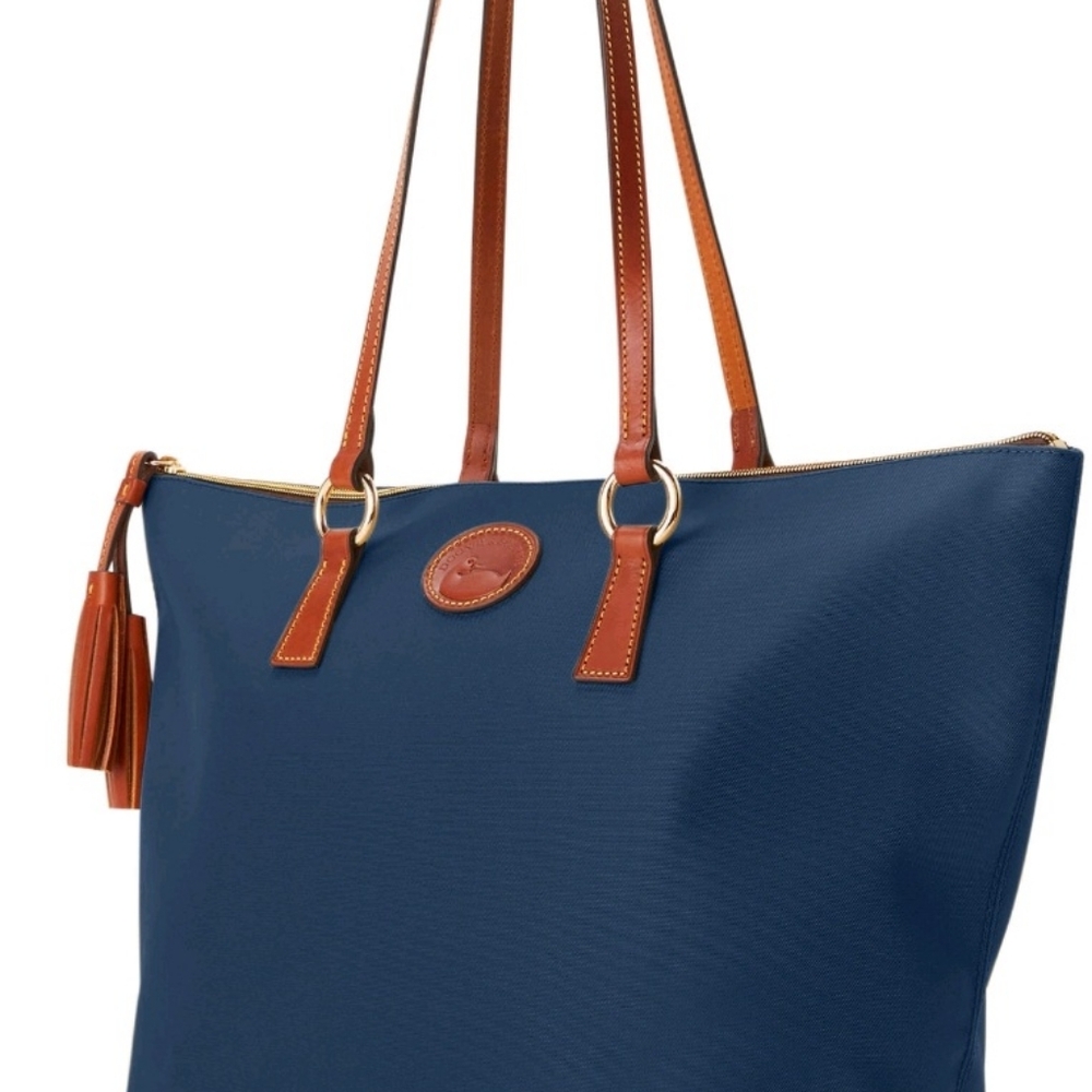 NWT Women's Dooney & Bourke Nylon Tobi Tote Navy
